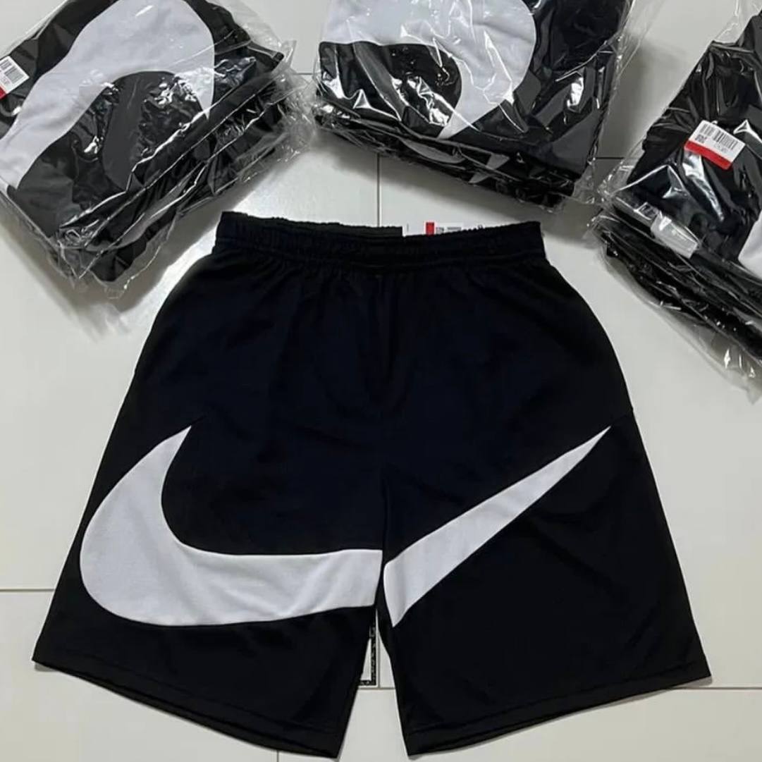 NIKE BIG SWOOSH